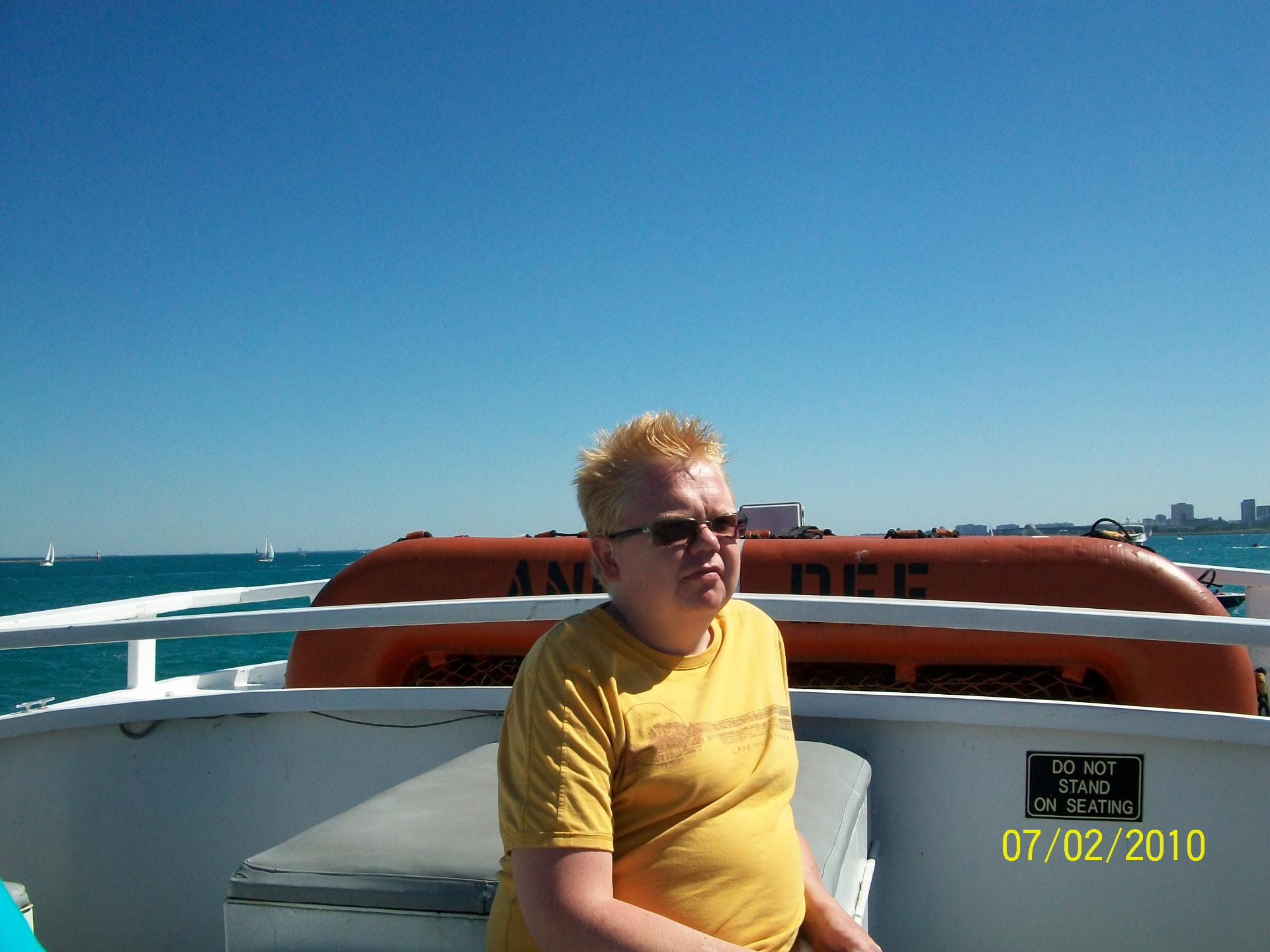 Freek aan boord van een rondvaartboot op Lake Michigan bij Chicago
